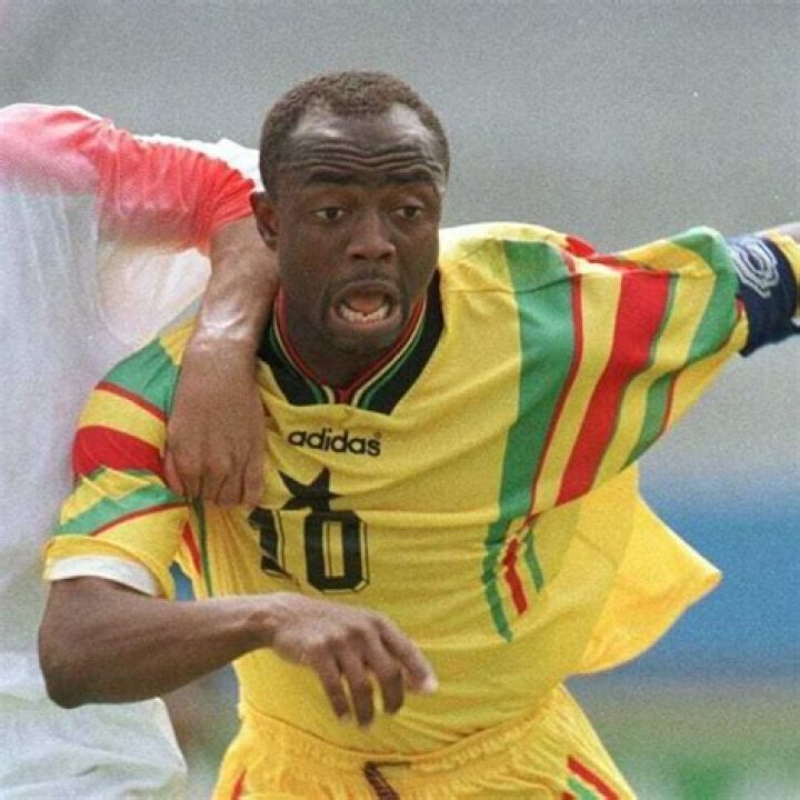 Abedi Pele Height, Weight, Net Worth, Age, Birthday, Wikipedia, Who, Instagram, Biography