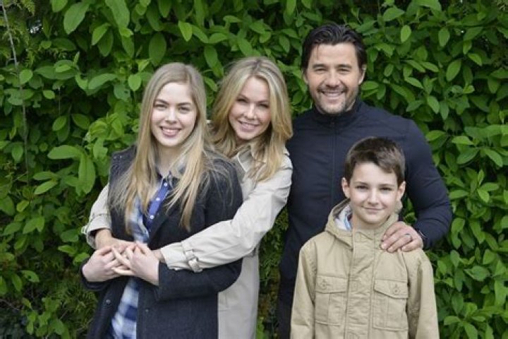 Actor Steve Bacic’s Bio: Wife Carolin Bacic, Family, Children, Net Worth