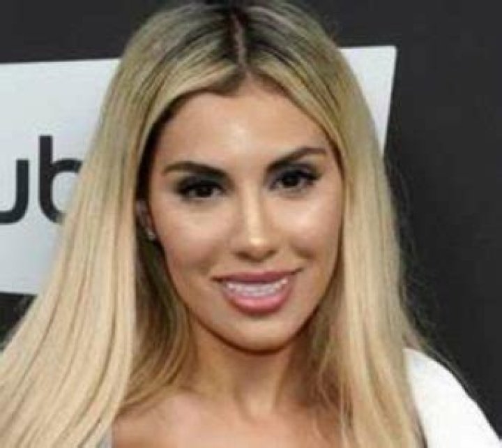 Alexa Dellanos (Journalist) Wiki, Bio, Age, Height, Weight, Measurements, Net Worth, Career, Facts