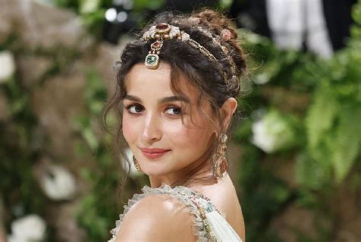 Alia Bhatt Religion: Is Alia Bhatt A Muslim Or Hindu?