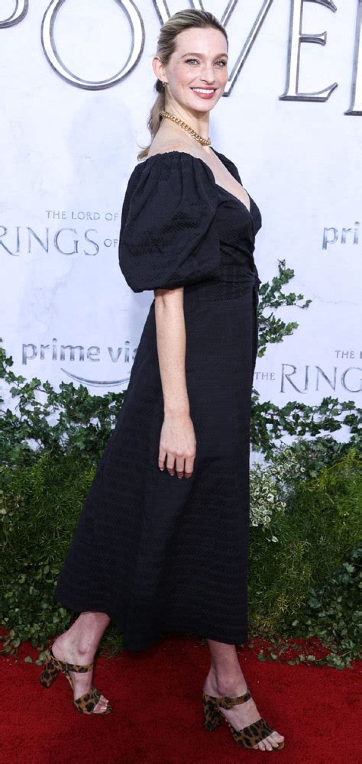 Allegra Edwards Height, Weight, Net Worth, Age, Birthday, Wikipedia, Who, Nationality, Biography