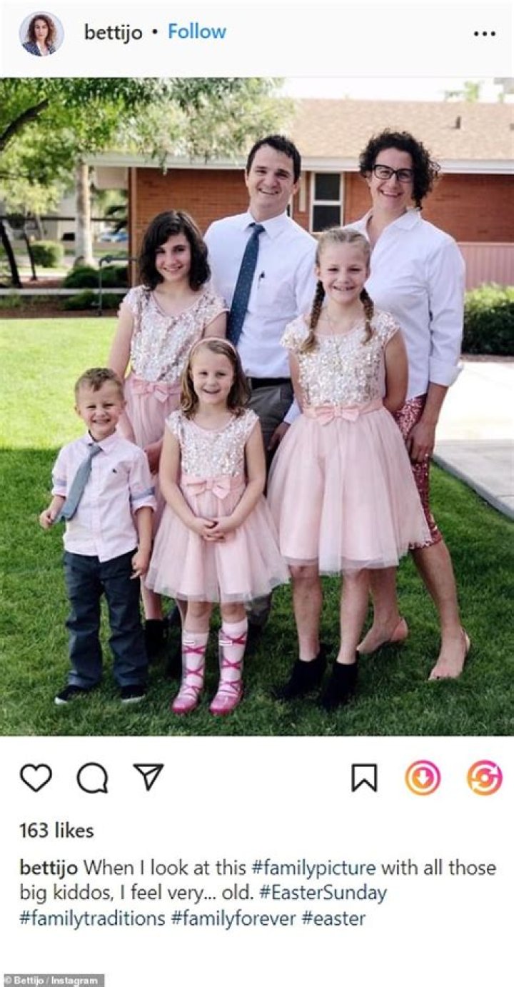 Amarae biography, gender, Instagram, net worth, pronunciation, born, pictures