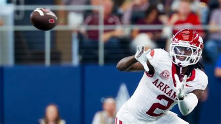 Andrew Armstrong injury update: Arkansas Razorbacks WR injured vs Florida Gators | Watch Video