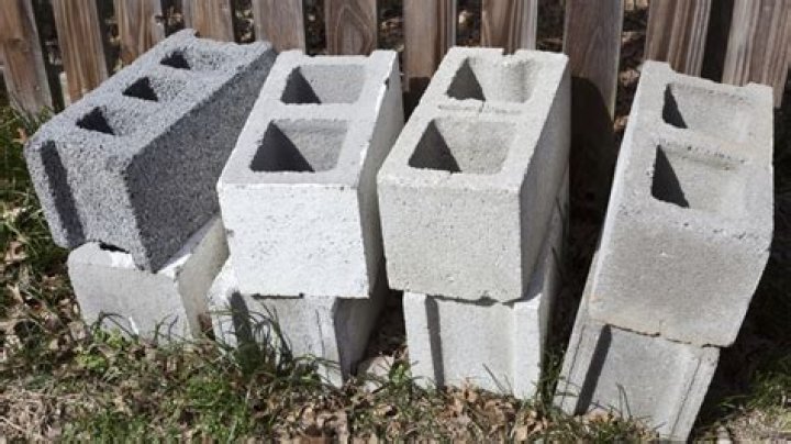 Are cinder blocks safe for gardens?