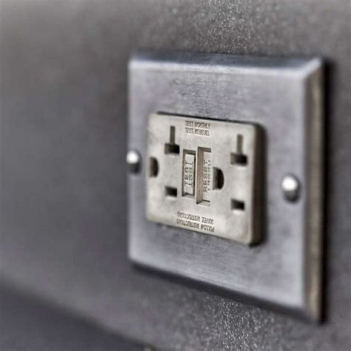 Are GFCI outlets required in older homes?