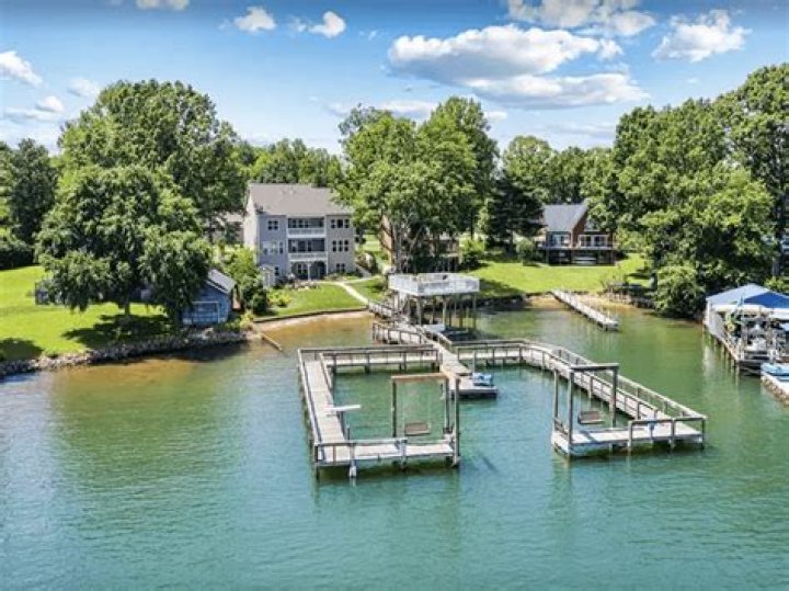 Are there houses under Lake Norman?