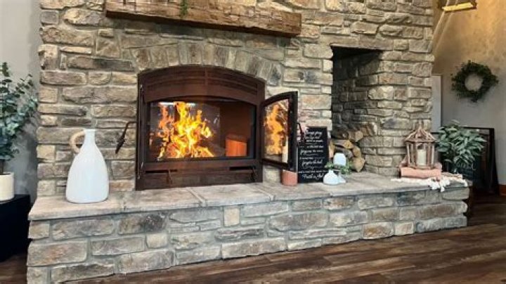 Are wood burning fireplaces legal in Los Angeles?