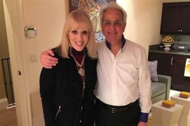 Benny Hinn Biography: Age, Wife, Children, Parents, Siblings, Net Worth, Son