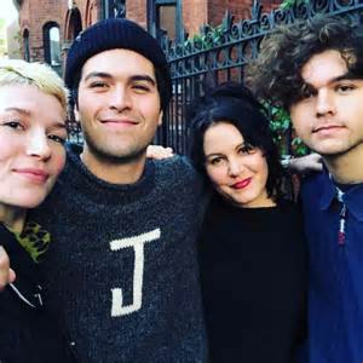 Billie Joe Armstrong family: wife, children, parents, siblings, sons