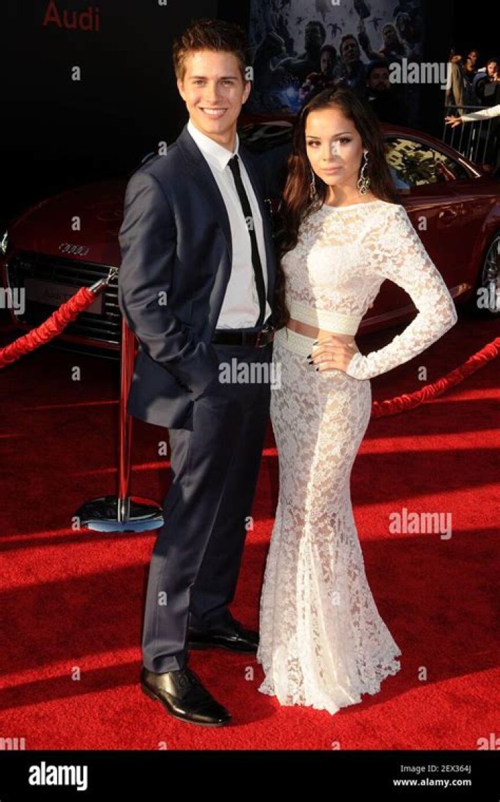 Billy Unger Height, Weight, Net Worth, Age, Birthday, Wikipedia, Who, Instagram, Biography