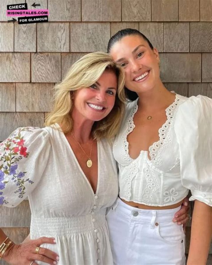 Brooke Sansone Height, Weight, Net Worth, Age, Birthday, Wikipedia, Who, Instagram, Biography