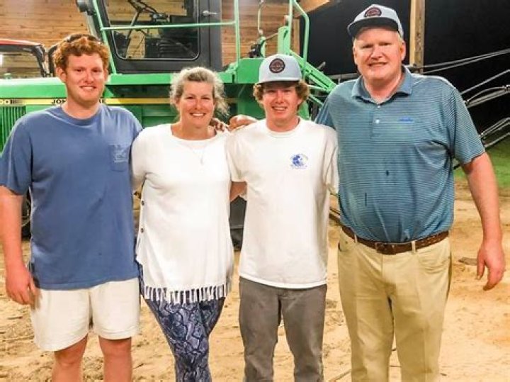 Buster Murdaugh Bio, Age, Height, Net Worth, Wife, Children, Weight