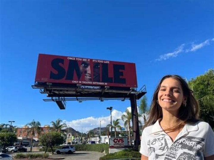 Caitlin Stasey Height, Weight, Net Worth, Age, Birthday, Wikipedia, Who, Instagram, Biography