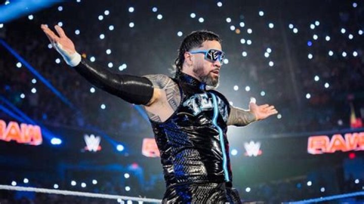 Can veterans use the USO?