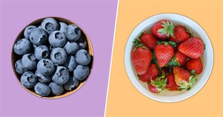 Can you eat blueberries if some are moldy?