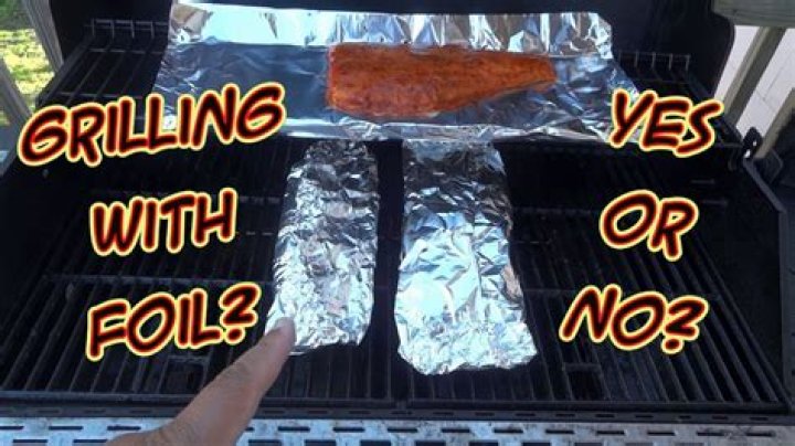 Can you put aluminum foil on the bottom of a gas grill?