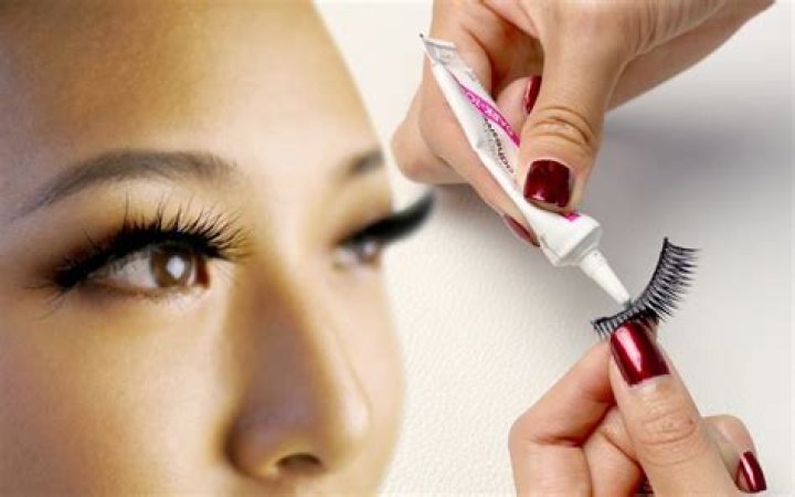 Can you put eyelash glue on your face?