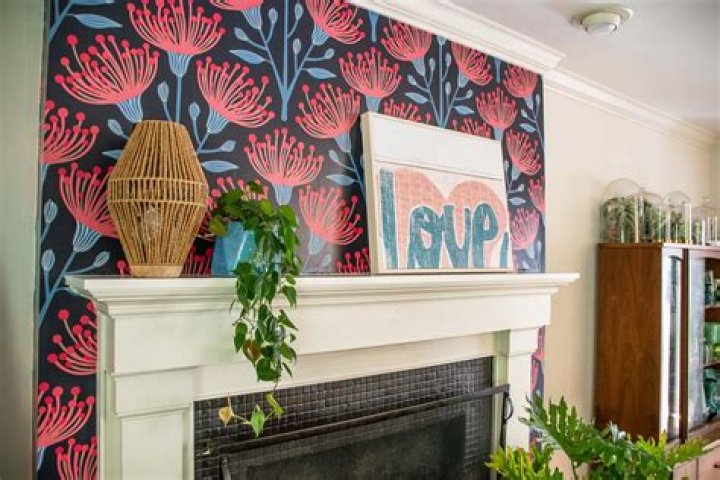 Can you put wallpaper around a fireplace?