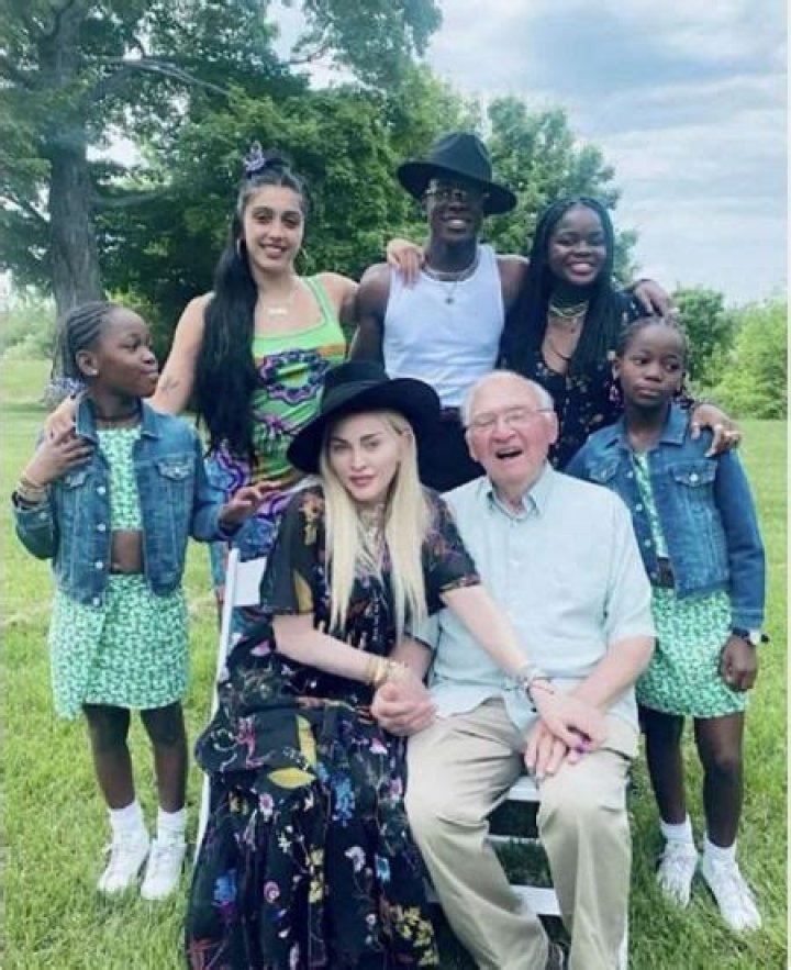 Carlos Leon Children: Lourdes Leon, Meeka Leon