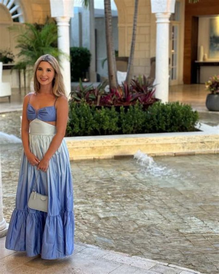 Christina Perri Height, Weight, Net Worth, Age, Birthday, Wikipedia, Who, Instagram, Biography