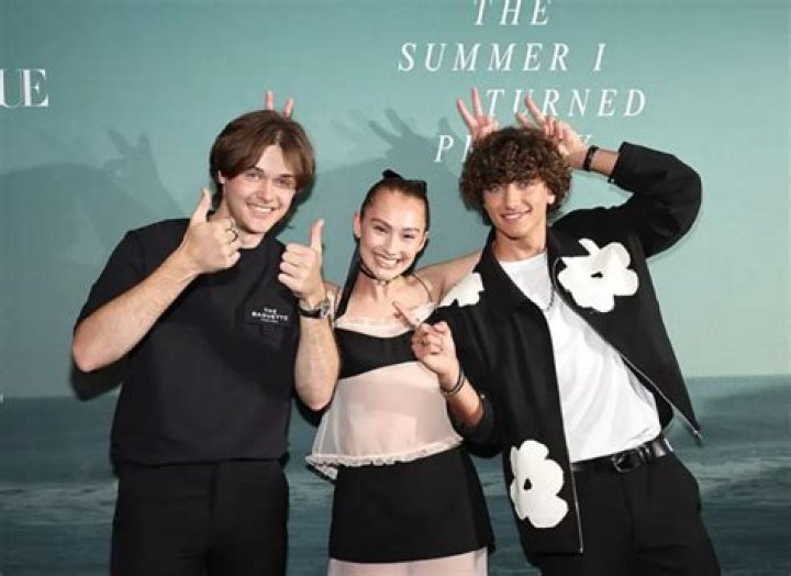 Christopher Briney net worth