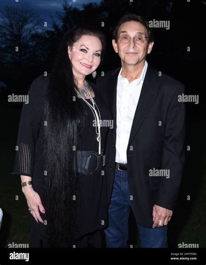 Crystal Gayle husband: Who is Bill Gatzimos?