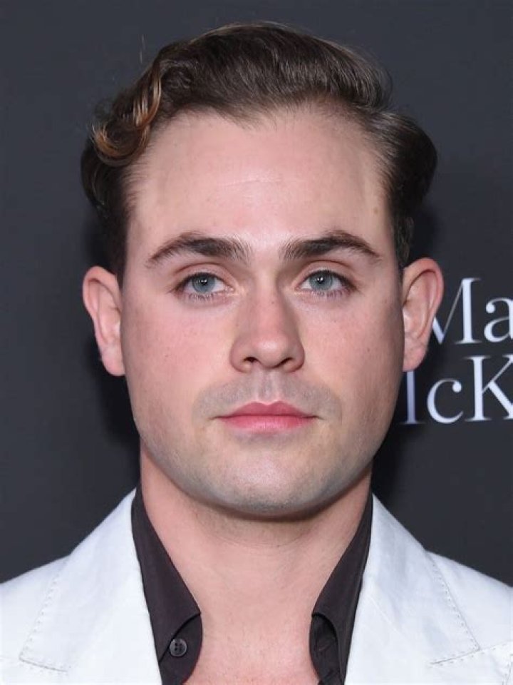 Dacre Montgomery Height: How Tall Is Dacre Montgomery?