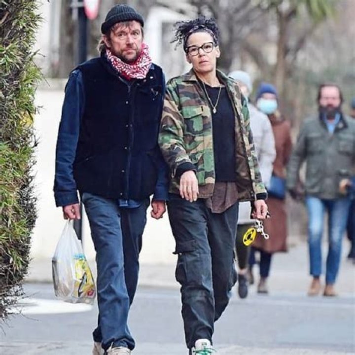 Damon Albarn Net Worth, Age, Girlfriend, Family, Biography & More