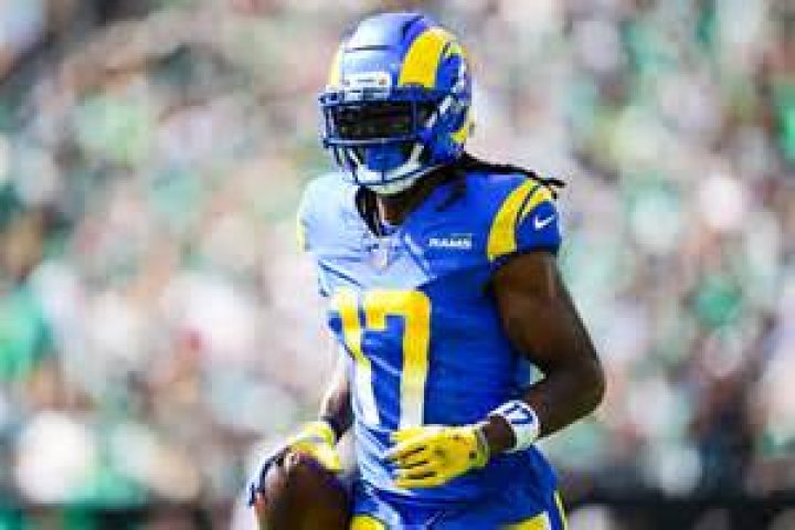 Checkout Latest Davante Adams News, Photos, Videos, Biography