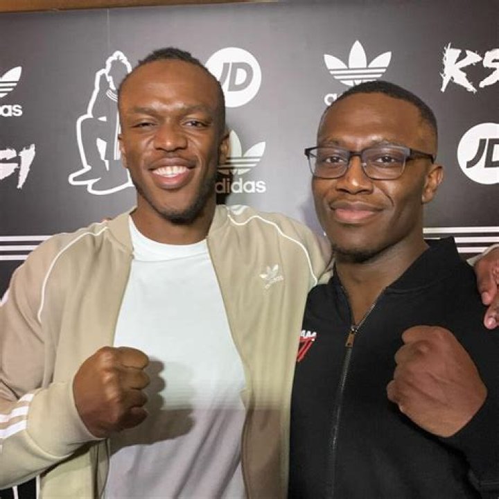 Deji height: How tall is Deji?