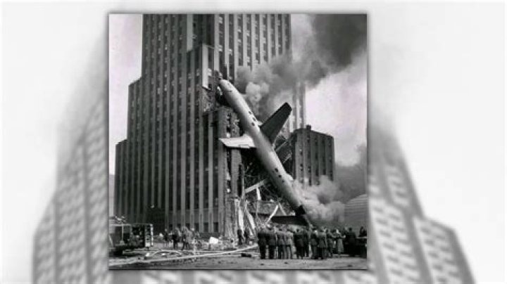 Did the Empire State Building get hit by a plane?