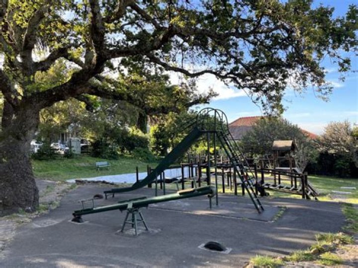 Do playgrounds still have seesaws?