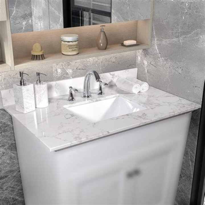 Does a bathroom vanity need a backsplash?