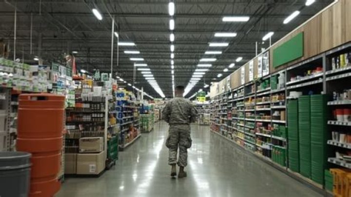 Does athleta offer a military discount?