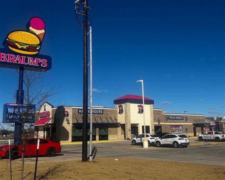 Does Braums sell cream cheese?