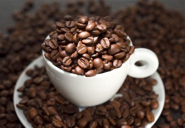 Does chocolate chips have caffeine?