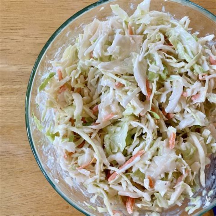 Does Coleslaw have milk in it?