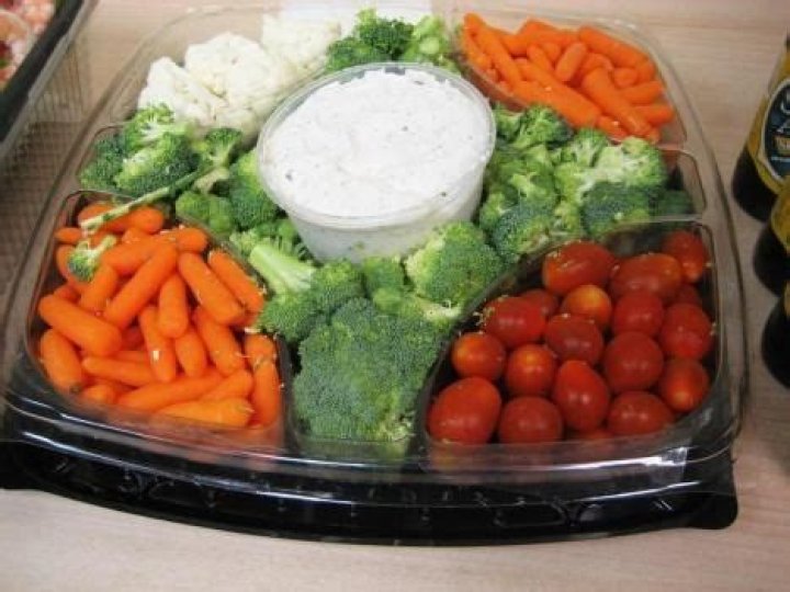 Does Costco have veggie platters?