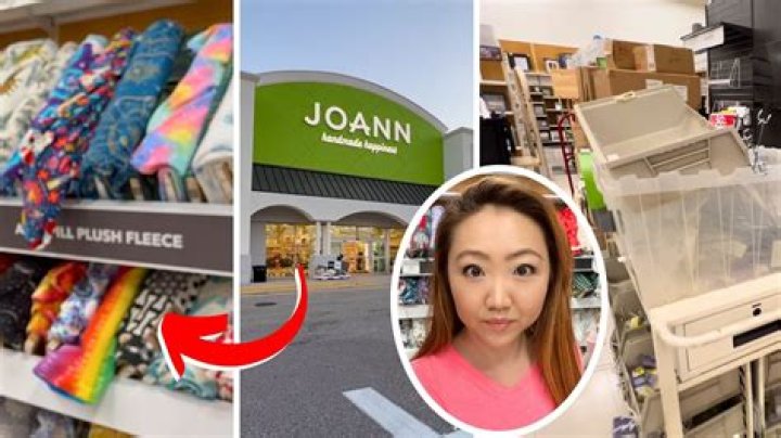 Does Joann Fabrics have burlap?
