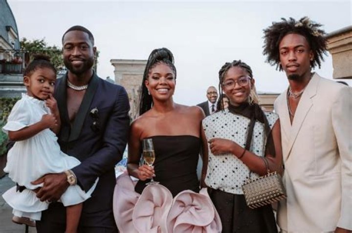 Dwyane Wade family: wife, children, baby mama, parents, siblings