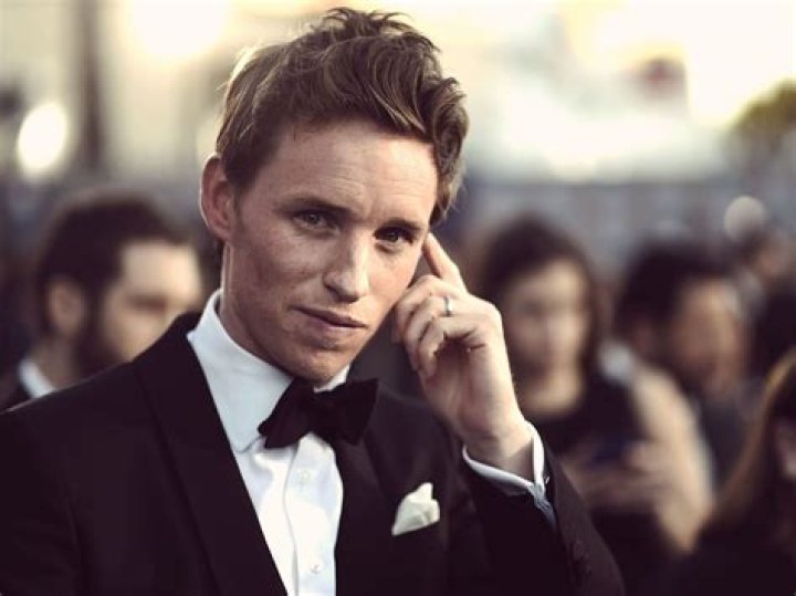 Eddie Redmayne net worth