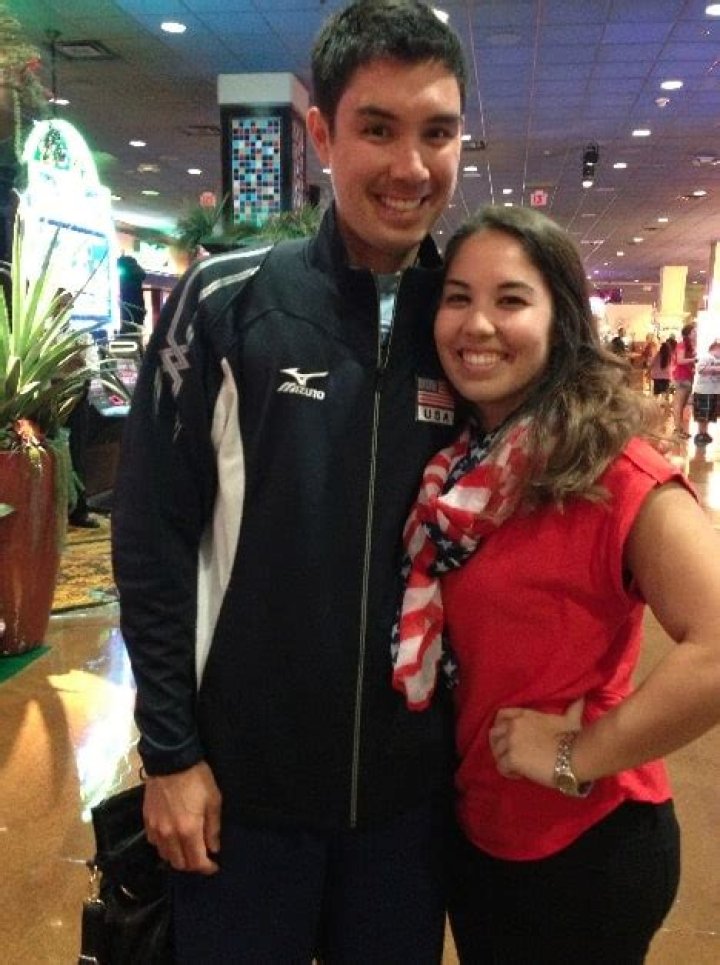 Erik Shoji is not Married to Wife. Dating Girlfriend: Sydney Yogi.