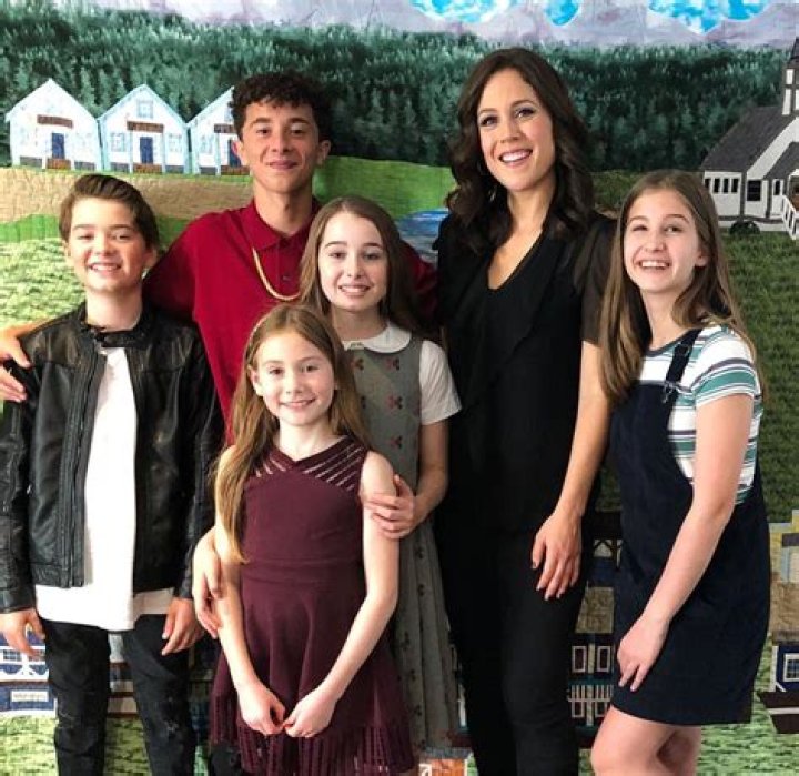 Erin Krakow siblings: Meet brother Kyle Krakow