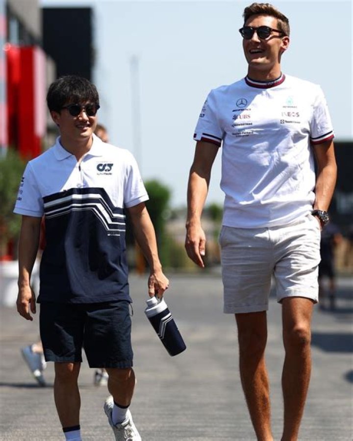 How tall is George Russell?