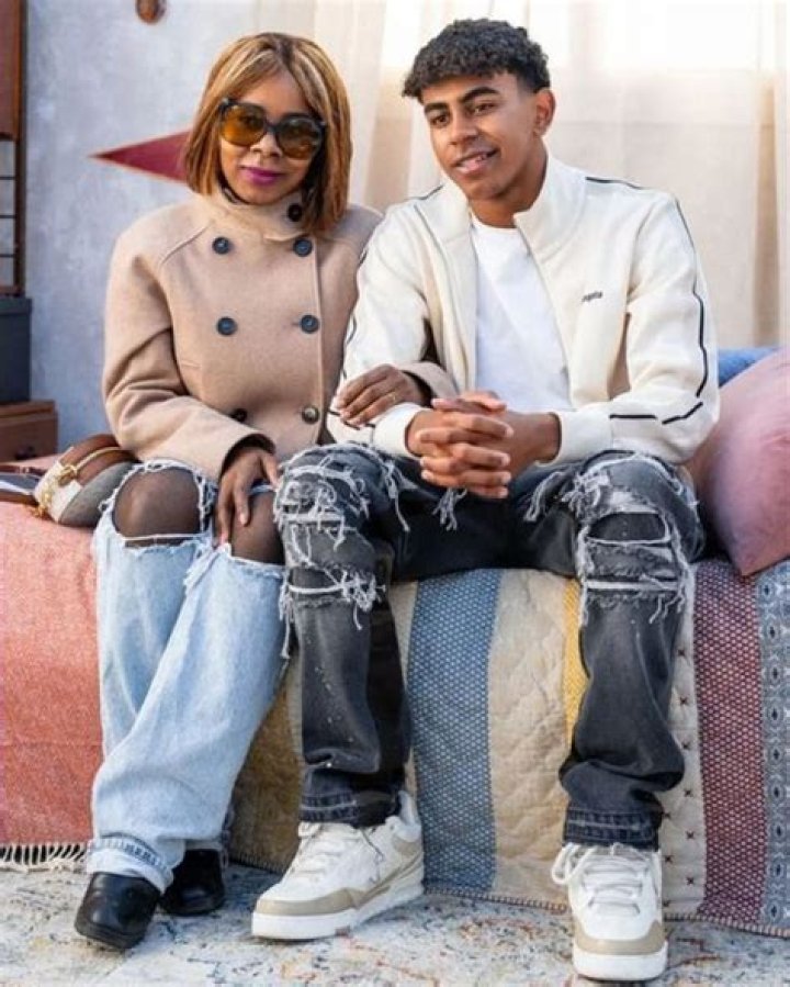 Gyptian Biography: Full Name, Age, Parents, Hometown, Girlfriend, Net-Worth, Career, Awards, Instagram, Facebook, Twitter