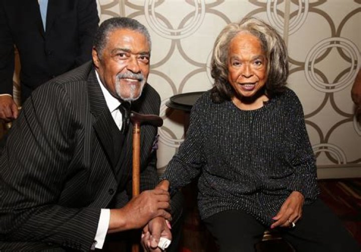 Hayes Grier Wiki, Age, Net Worth, Girlfriend, Family, Biography & More