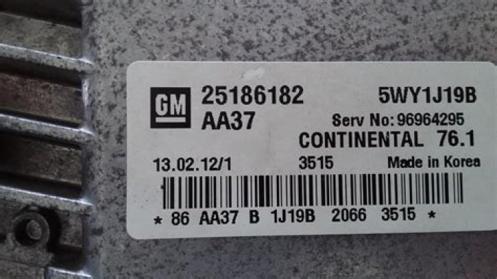 How do I reprogram my GM ECM?