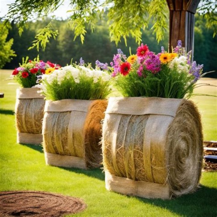 How do you decorate hay bales?