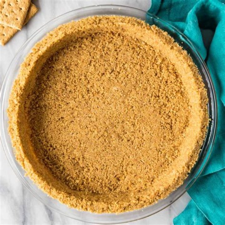 How do you keep cheesecake crust from burning?