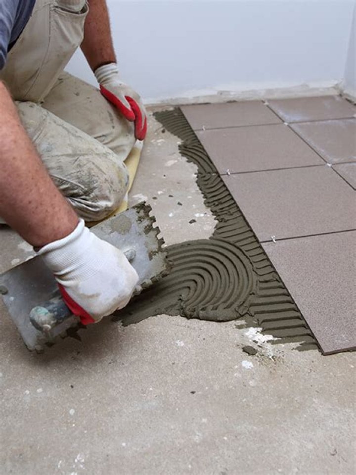 How do you mix thinset and wall tile mortar?